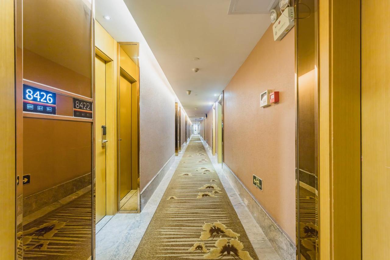 Super 8 Hotel Select Guangzhou Railway Station Xicun Subway Station ภายนอก รูปภาพ