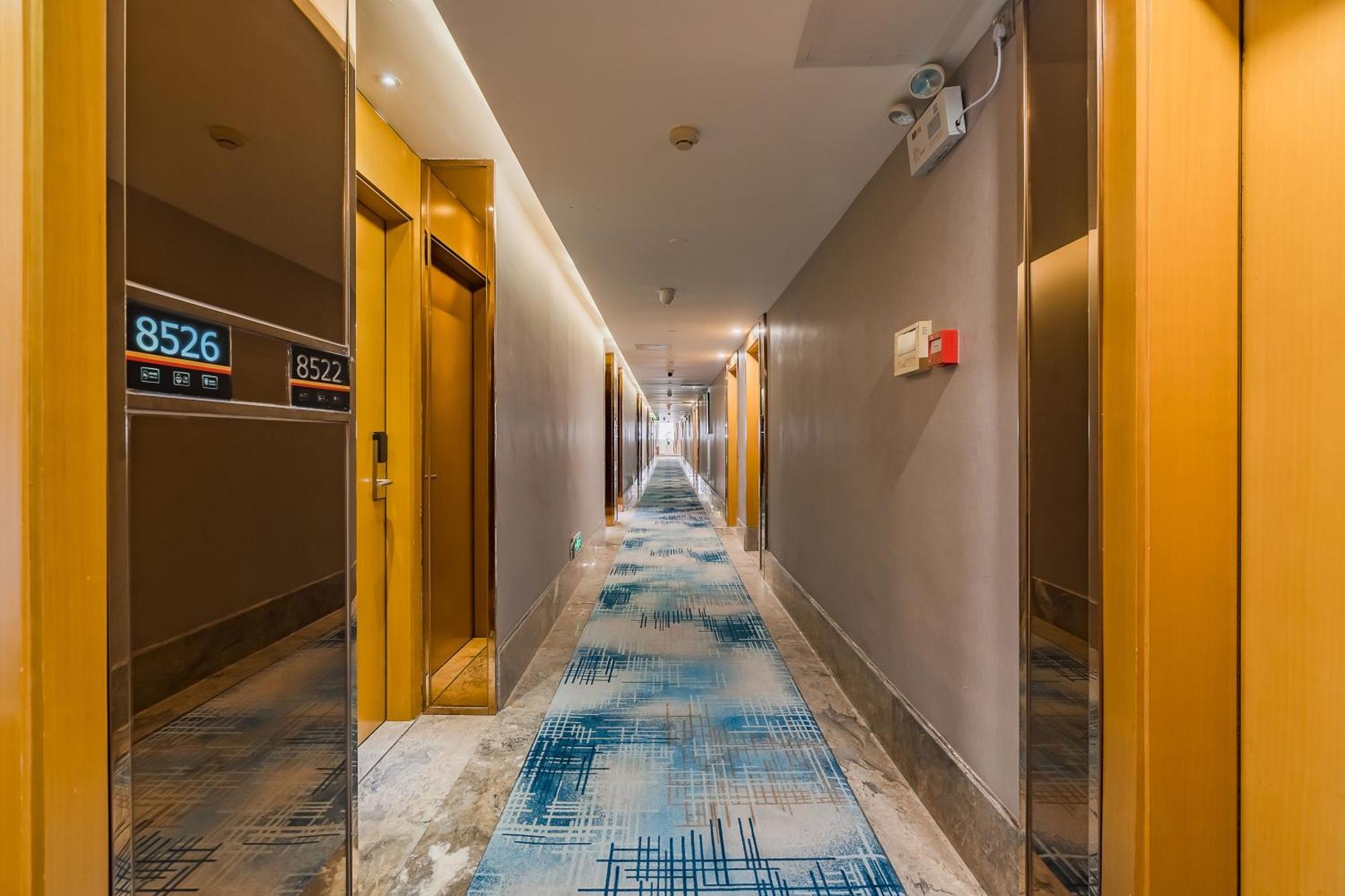 Super 8 Hotel Select Guangzhou Railway Station Xicun Subway Station ภายนอก รูปภาพ